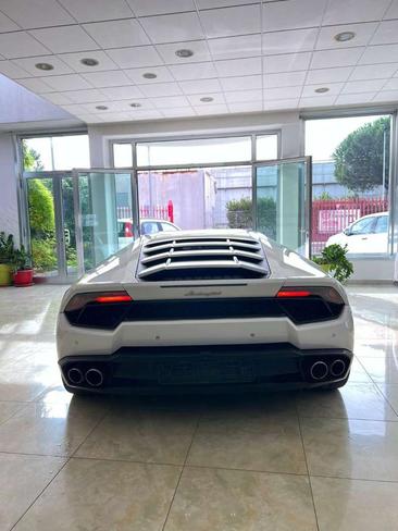 Lamborghini Huracán LP 580-2 — photo 4