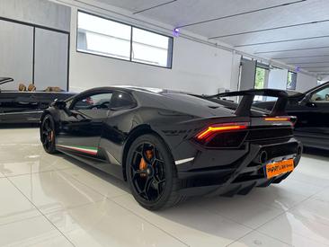 Lamborghini Huracán Performante — photo 4