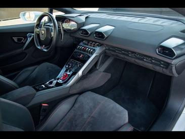 Lamborghini Huracán — photo 15