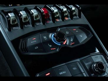 Lamborghini Huracán — photo 18