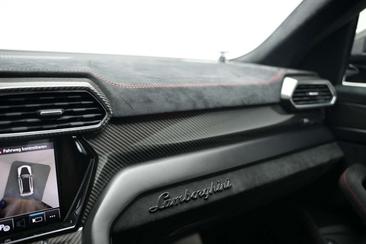 Lamborghini Urus Performante — photo 35