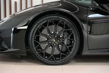 Lamborghini Huracán Performante — photo 8