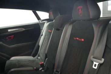 Lamborghini Urus Performante — photo 40