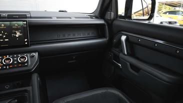 Land Rover Defender 110 Carpathian Edition V8 — photo 16