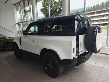 Land Rover Defender 90 V8 Erweiteretes Black Pack — photo 5