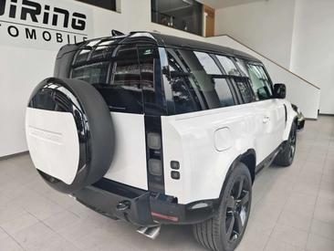 Land Rover Defender 90 V8 Erweiteretes Black Pack — photo 6