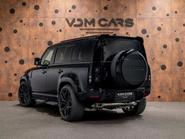 Land Rover Defender 110 X-Dynamic HSE 2.0 P300e — photo 3