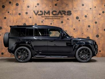 Land Rover Defender 110 X-Dynamic HSE 2.0 P300e — photo 6