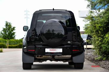 Land Rover Defender X-Dynamic HSE D300 MHEV — photo 15