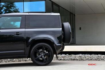 Land Rover Defender X-Dynamic HSE D300 MHEV — photo 22