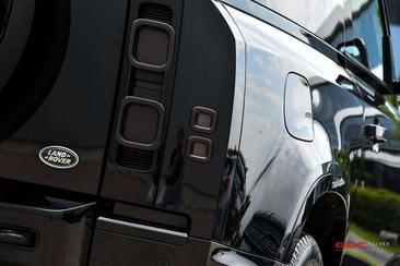 Land Rover Defender X-Dynamic HSE D300 MHEV — photo 24