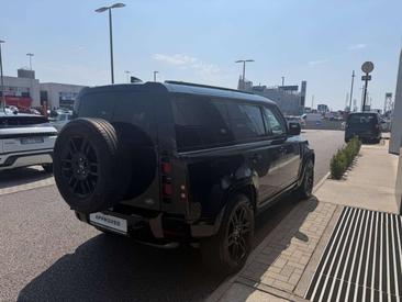 Land Rover Defender 110 X-Dynamic SE Awd 3.0d I6 Mhev 200cv Auto — photo 6