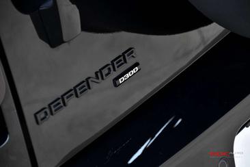 Land Rover Defender X-Dynamic HSE D300 MHEV — photo 27