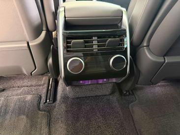 Land Rover Range Rover Autobiography P550 — photo 30