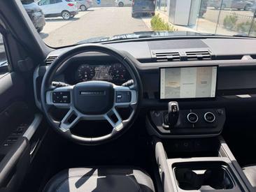 Land Rover Defender 110 X-Dynamic SE Awd 3.0d I6 Mhev 200cv Auto — photo 9