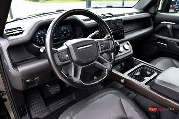 Land Rover Defender X-Dynamic HSE D300 MHEV — photo 31