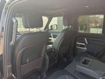 Land Rover Defender 110 X-Dynamic SE Awd 3.0d I6 Mhev 200cv Auto — photo 12