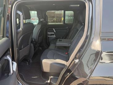 Land Rover Defender 110 X-Dynamic SE Awd 3.0d I6 Mhev 200cv Auto — photo 13