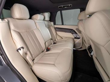 Land Rover Range Rover 3.0 P440e HSE PHEV — photo 4