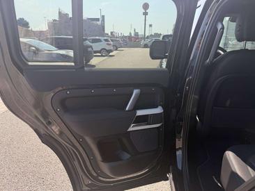 Land Rover Defender 110 X-Dynamic SE Awd 3.0d I6 Mhev 200cv Auto — photo 15