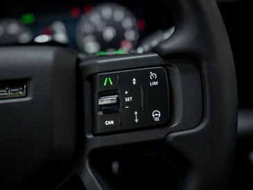 Land Rover Defender 110 X-Dynamic HSE 2.0 P300e — photo 27