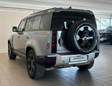 Land Rover Defender 110 SE 3.0D I6 250 CV AWD Auto — photo 3