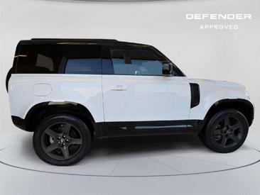 Land Rover Defender 90 3.0 D200 X-Dynamic SE Tpano GPS Camera Attelage Meridian Blanc — photo 4