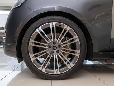 Land Rover Range Rover 3.0 P440e HSE PHEV — photo 8