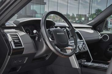 Land Rover Discovery HSE Pano 7seat AdaptiveCruise 3.0 SDV6 — photo 9