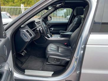 Land Rover Range Rover Sport Hybrid HSE Dynamic — photo 12