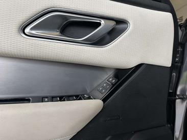 Land Rover Range Rover Velar R-Dynamic HSE 4WD Aut. 2.0 I4 PHEV — photo 7