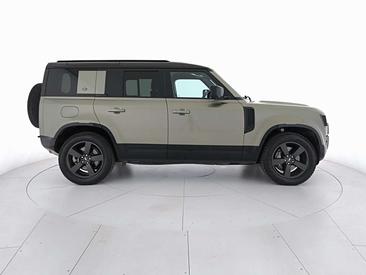 Land Rover Defender 110 X-Dynamic HSE Awd 3.0d I6 Mhev 300cv — photo 4