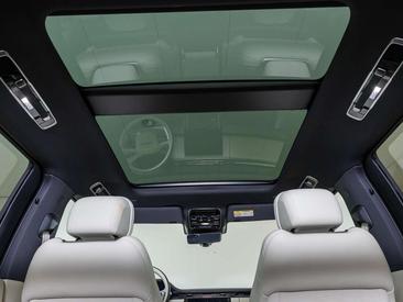 Land Rover Range Rover 3.0 P440e HSE PHEV — photo 12