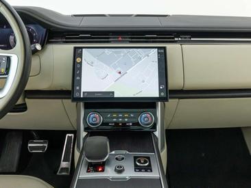 Land Rover Range Rover 3.0 P440e HSE PHEV — photo 13