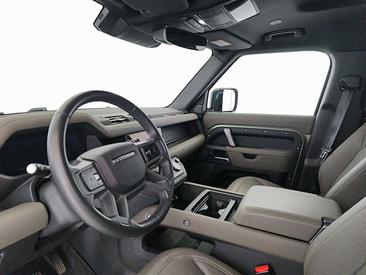 Land Rover Defender 110 X-Dynamic HSE Awd 3.0d I6 Mhev 300cv — photo 6
