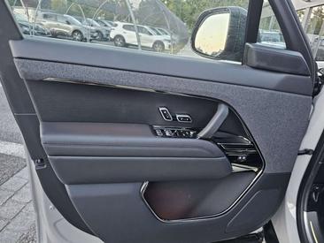 Land Rover Range Rover Sport Dynamic HSE P460e — photo 26