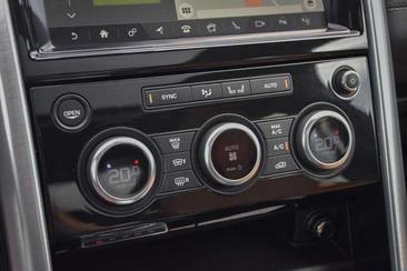 Land Rover Discovery HSE Pano 7seat AdaptiveCruise 3.0 SDV6 — photo 22