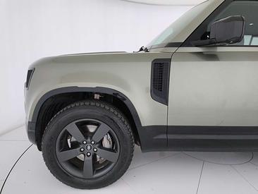 Land Rover Defender 110 X-Dynamic HSE Awd 3.0d I6 Mhev 300cv — photo 24