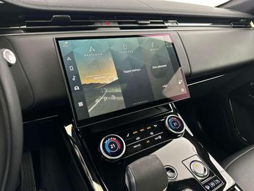 Land Rover Range Rover Sport P440e SE AWD Auto — photo 16