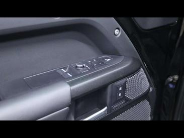Land Rover Defender 90 Noir P525 V8 AWD Auto — photo 25