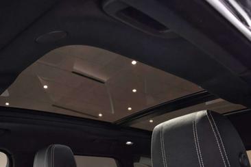 Land Rover Range Rover Velar R-Dynamic S P400 AWD — photo 7