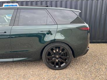 Land Rover Range Rover Sport Dynamic HSE P460e — photo 12