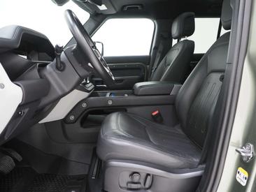 Land Rover Defender 110 2.0 P400e Panoramadak | Trekhaak | Leder Vert — photo 15