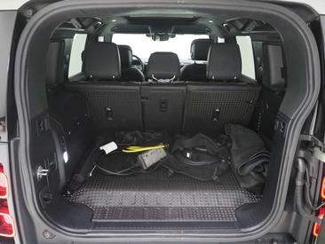 Land Rover Defender 110 2.0 P400e Panoramadak | Trekhaak | Leder Vert — photo 38