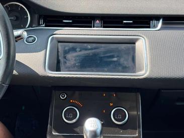 Land Rover Range Rover Evoque — photo 13