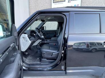 Land Rover Defender — photo 5