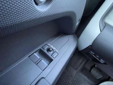 Land Rover Defender — photo 12