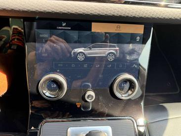 Land Rover Range Rover Evoque 1.5 I3 PHEV R-Dynamic S AWD Auto — photo 32