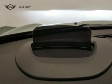 Mini Cooper E — photo 18