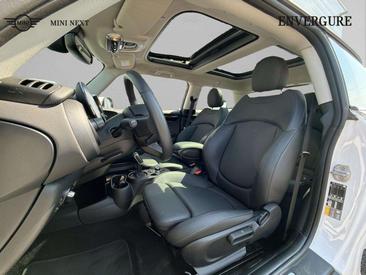 Mini Cooper SE — photo 5